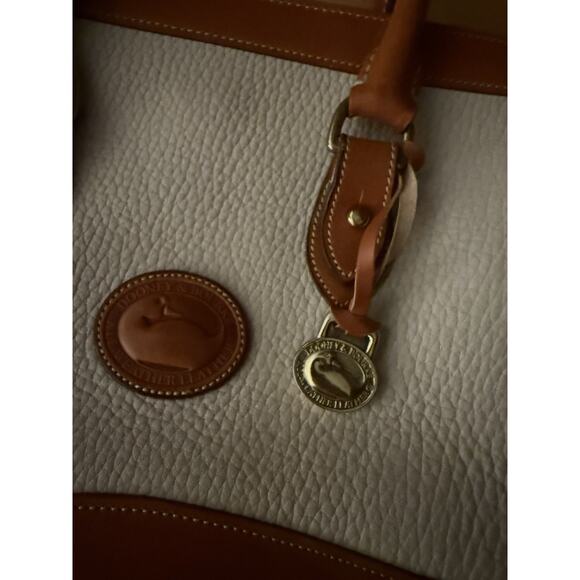 Dooney & Bourke Satchel Zip Top Handle Case Vintage Brown White Equestrian Bag - Picture 3 of 10
